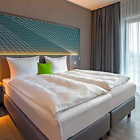 Elaya Kevelaer, Trademark Collection By Wyndham 3*